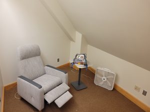 Picture of lactation space chair and table