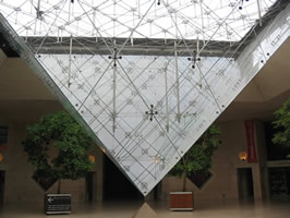 louvre-inverted-pyramid