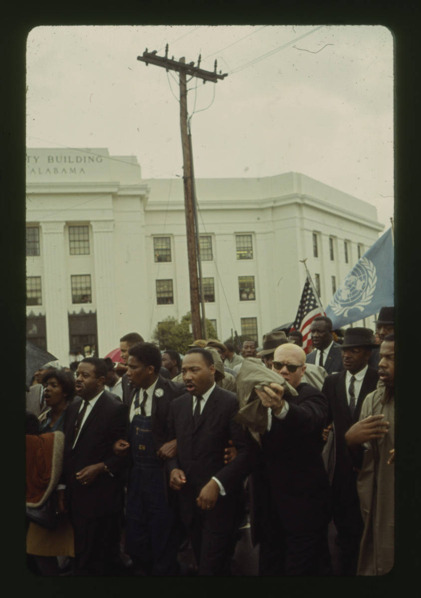 Civil_rights_demonstration_lead_by_Martin_Ruther_King_Jr_in_Montgomery_Alabama_March_17_1965