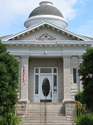 Photograph of Arcola Public Library District (Douglas County).