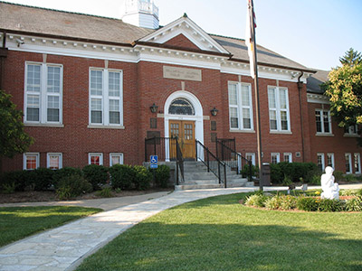 Photograph of Collinsville Memorial Public Library Center in Madison County, an INP participant. 