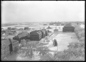 Caption: Quad in winter, 1910