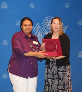 Ismail accepts award
