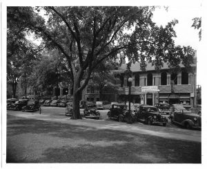 Cars along Wright Street, near Altgeld Hall, circa 1936