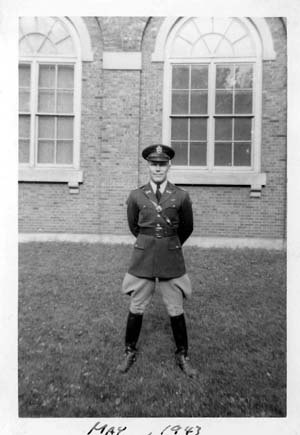 Photo of Allan Hicks in uniform.